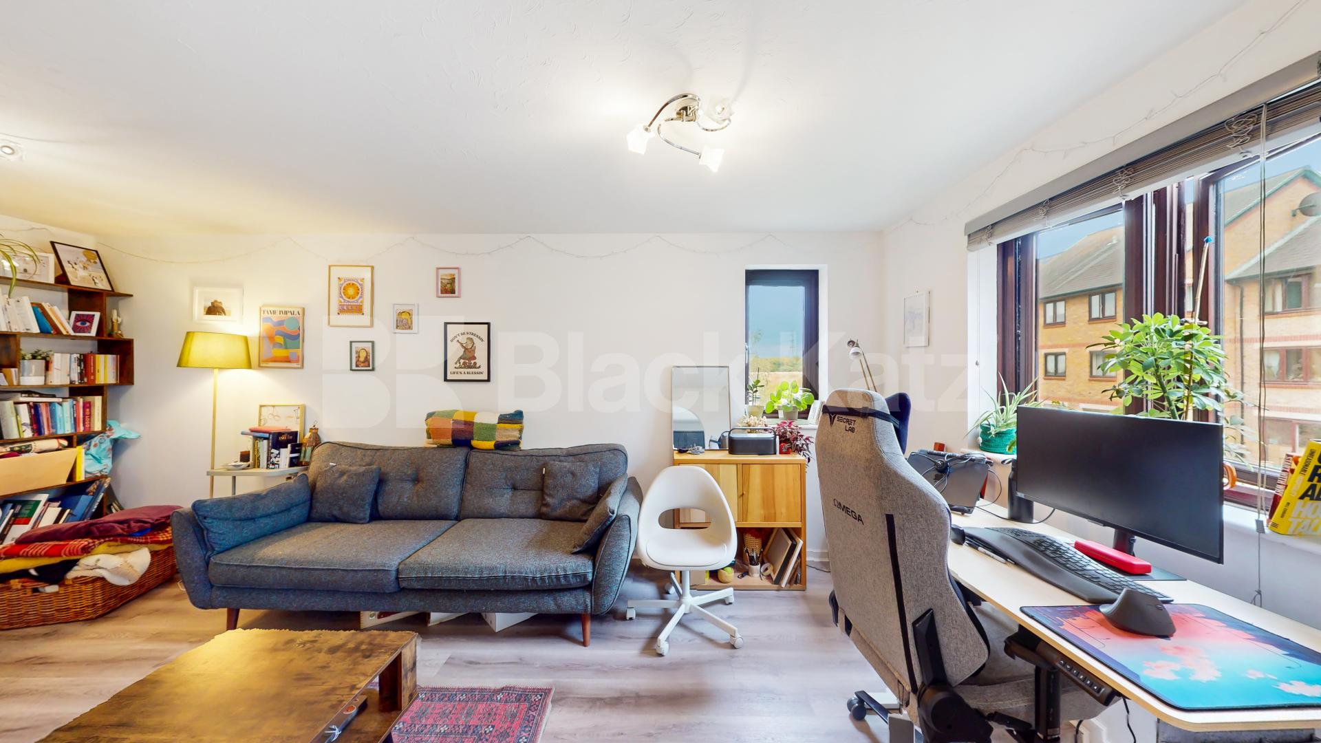 Refurbished a year ago and set on the banks of the river lea Riverside Close, Clapton 